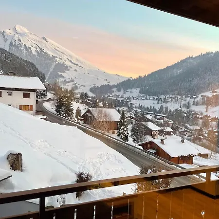 3 Lumineux Avec Exterieur La Clusaz