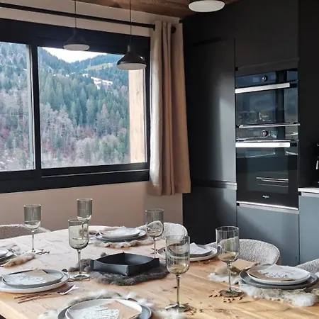 3 Lumineux Avec Exterieur La Clusaz